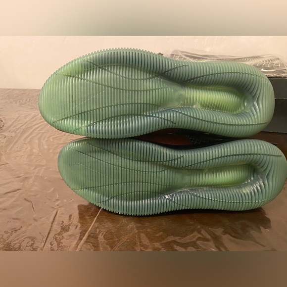 NIKE AIR MAX 720 WAVES DMSX - Picture 6 of 9